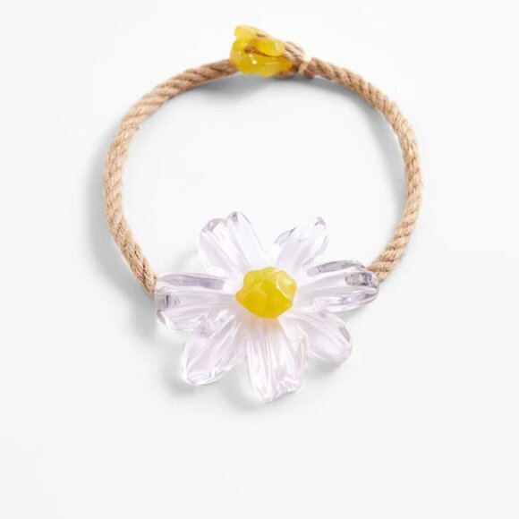 Zara Jewelry - Zara Rope Resin Yellow Daisy Flower Necklace NEW WITH TAG!